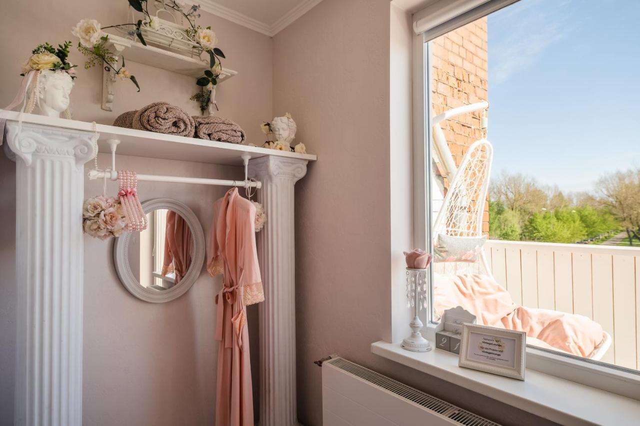 Vintage Lounge Studio With Sea View In Liepaja Ngoại thất bức ảnh